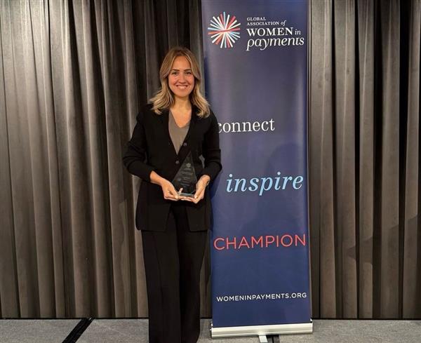 ملاك البابا تحصد Inspiration Award لمنطقة أوروبا والشرق الأوسط وإفريقيا